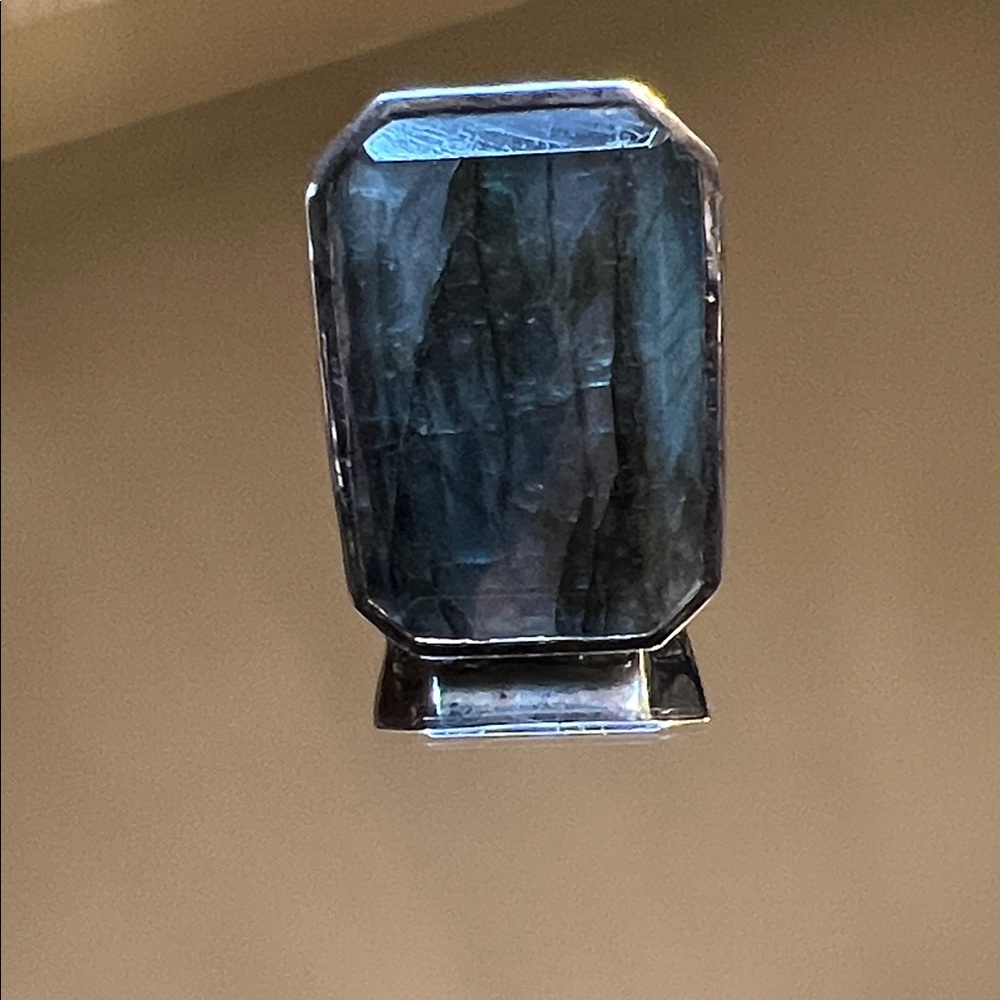 28X18MM EMERALD CUT LABRADORITE RHODIUM STERLING SILVER RING - Picture 3 of 6